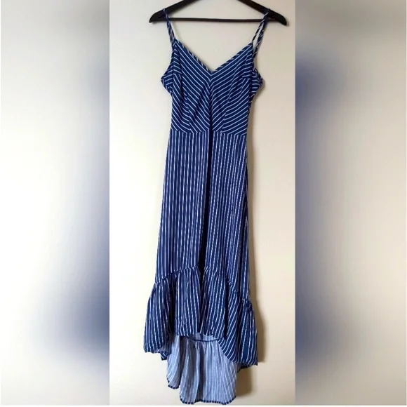 DONATED ❌BLUENOTES stripped spaghetti straps maxi dress size M - Picture 1 of 4
